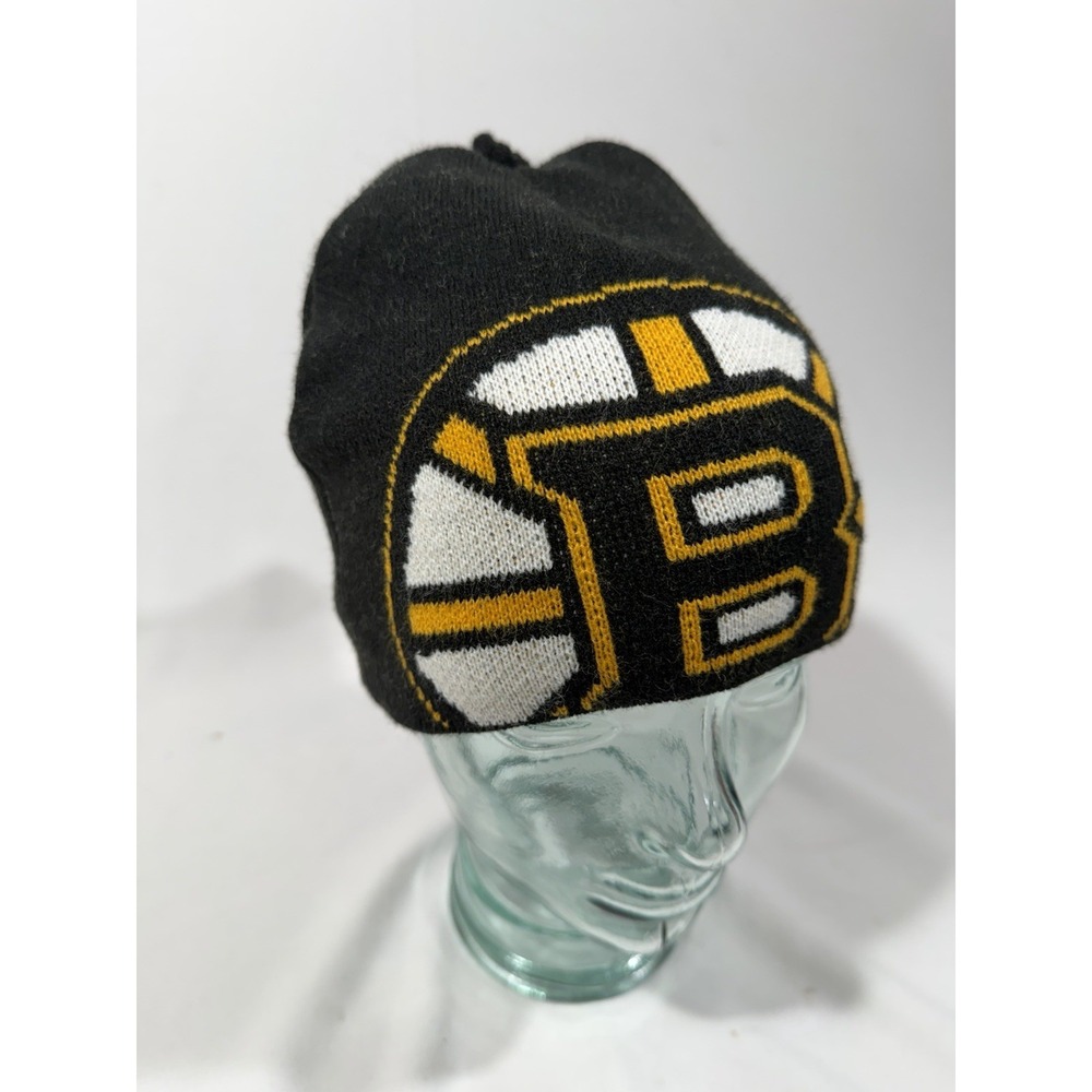 Boston Bruins Beanie Hat Black Pom Pom Official NHL Hockey Winter Cap